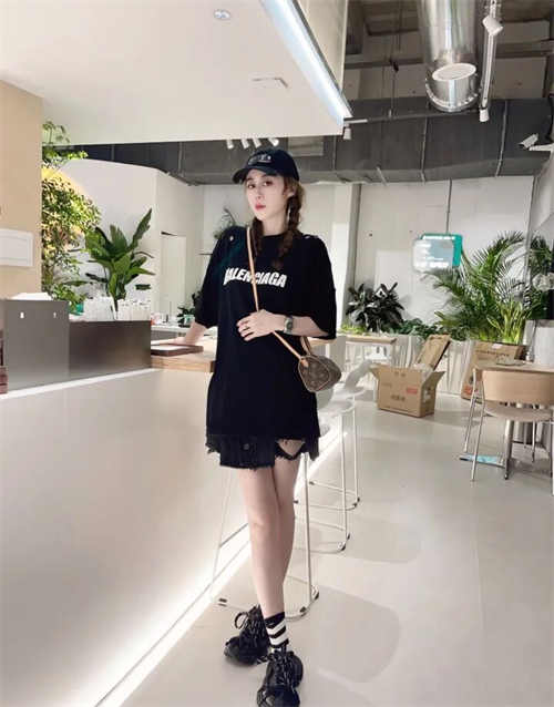 발렌시아가 3XL 뮬 블랙 742682W3XL11010 photo review
